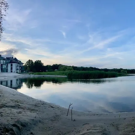 Apartment Lakeside Bliss - Cozy Retreat Just 500m From The Baltic Sea