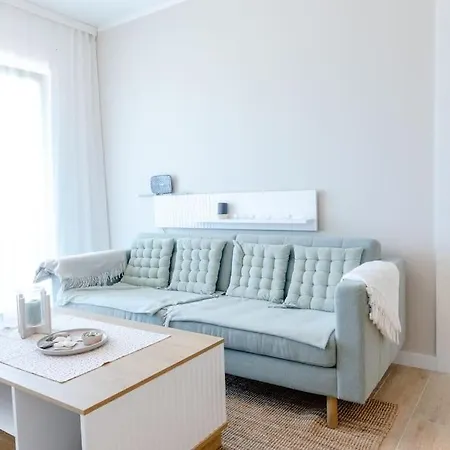 Lakeside Bliss - Cozy Retreat Just 500m From The Baltic Sea Apartment *