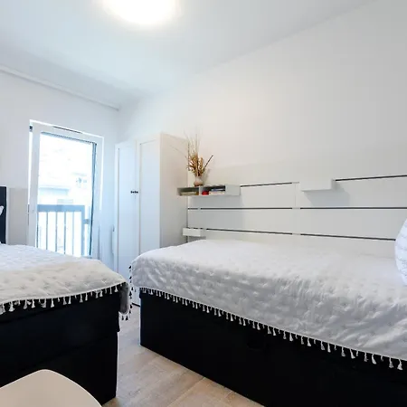 아파트 Lakeside Bliss - Cozy Retreat Just 500m From The Baltic Sea