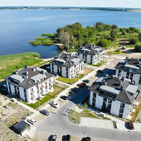 Lakeside Bliss - Cozy Retreat Just 500m From The Baltic Sea Dziwnów