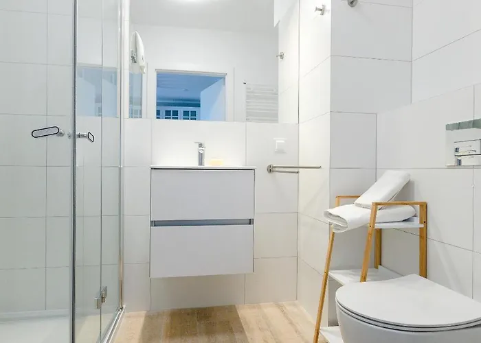 Lakeside Bliss - Cozy Retreat Just 500m From The Baltic Sea * Dziwnów