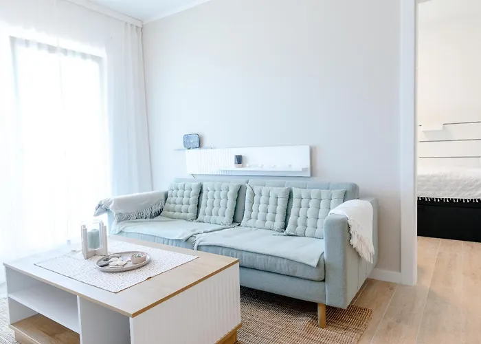 Lakeside Bliss - Cozy Retreat Just 500m From The Baltic Sea Dziwnów