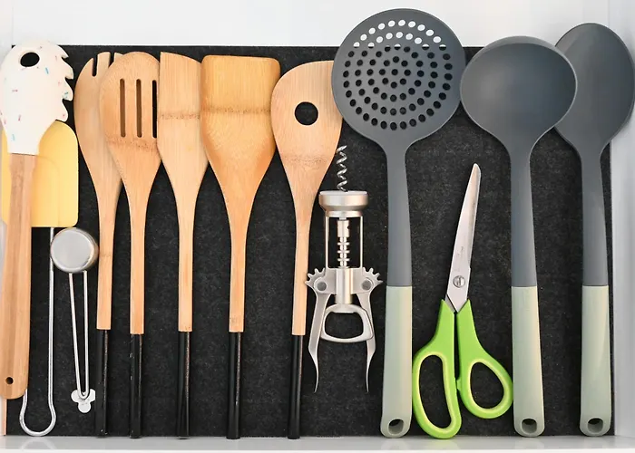 Lakeside Bliss - Cozy Retreat Just 500m From The Baltic Sea Dziwnów