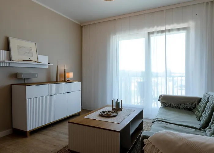 Lakeside Bliss - Cozy Retreat Just 500m From The Baltic Sea شقة *